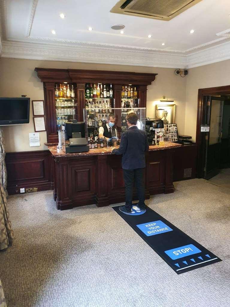 Grange Bracknell Hotel Интерьер фото
