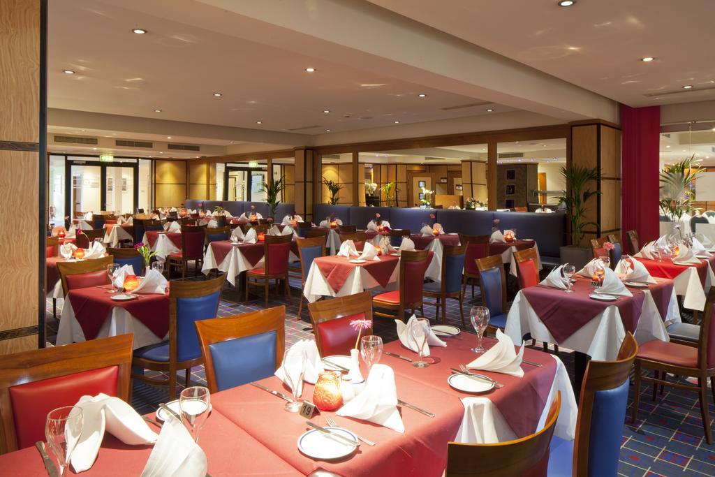 Grange Bracknell Hotel Экстерьер фото