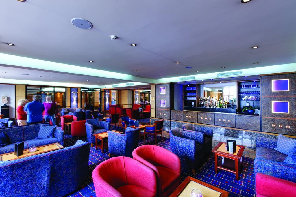 Grange Bracknell Hotel Экстерьер фото