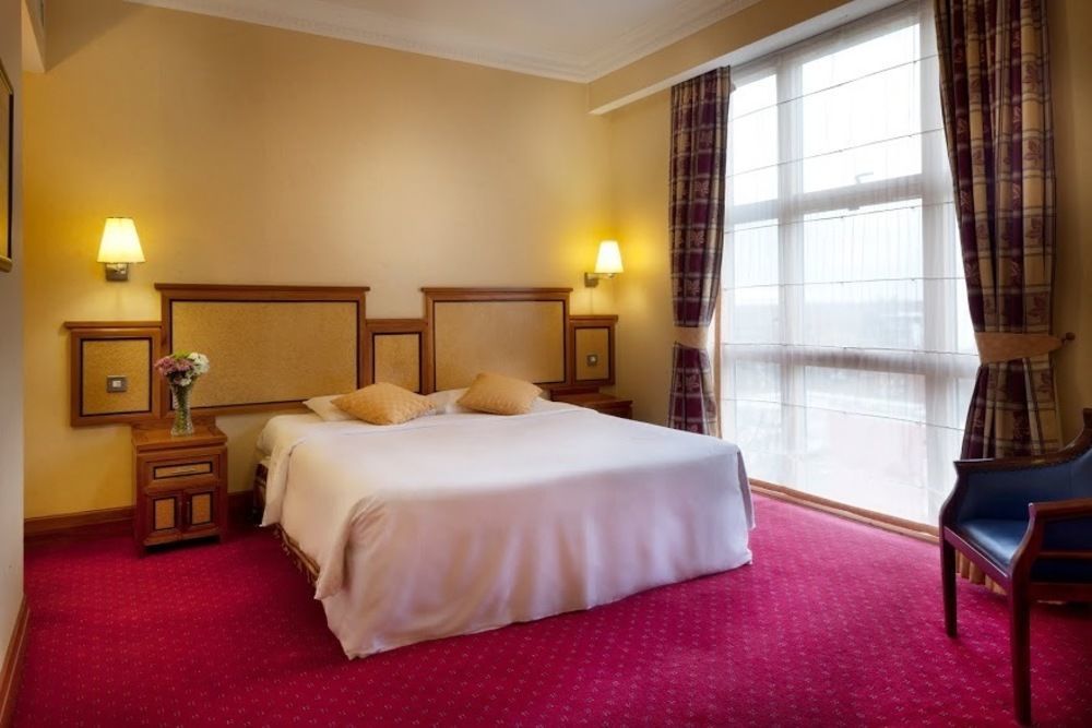 Grange Bracknell Hotel Экстерьер фото