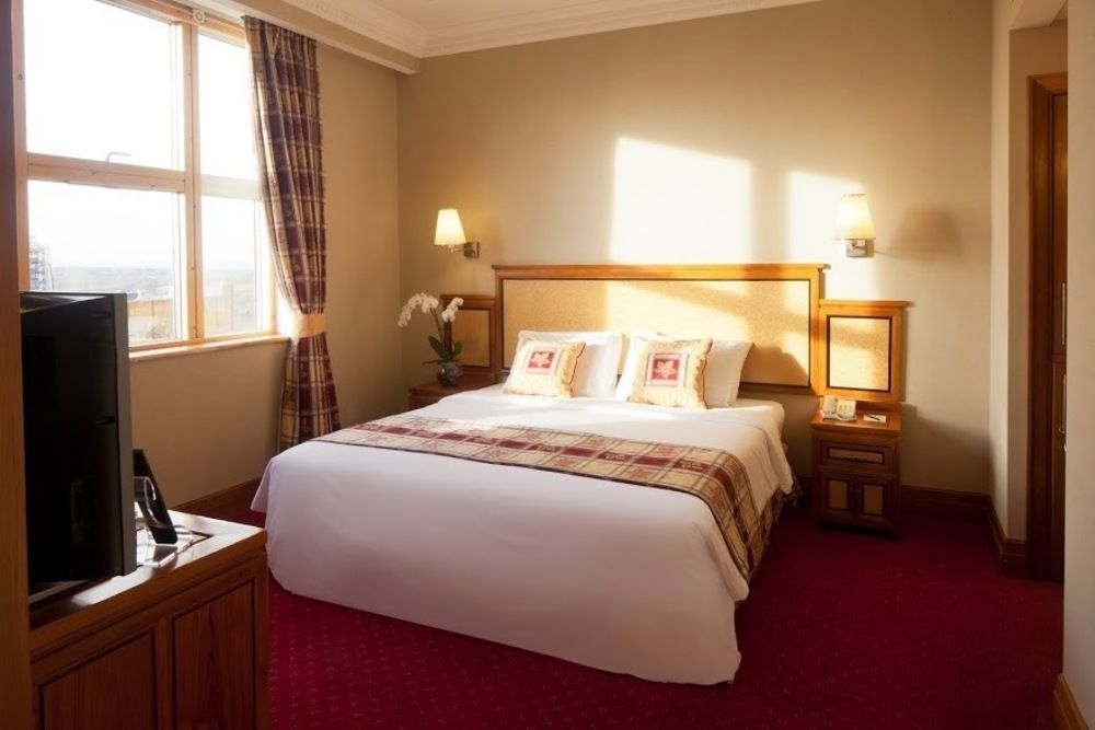 Grange Bracknell Hotel Экстерьер фото